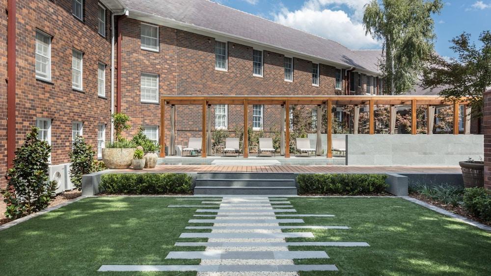 Brassey Hotel - Managed By Doma Hotels Camberra Exterior foto